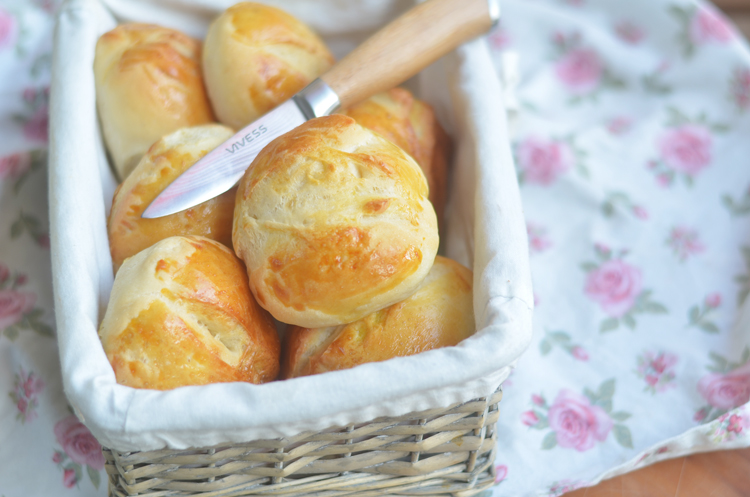 Rezept: Fluffige Brötchen selbst backen