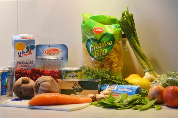 Die zweifelhafte Welt der Märchen Menü