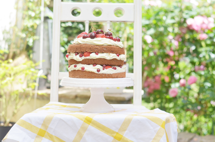 naked-cake-mit-beeren