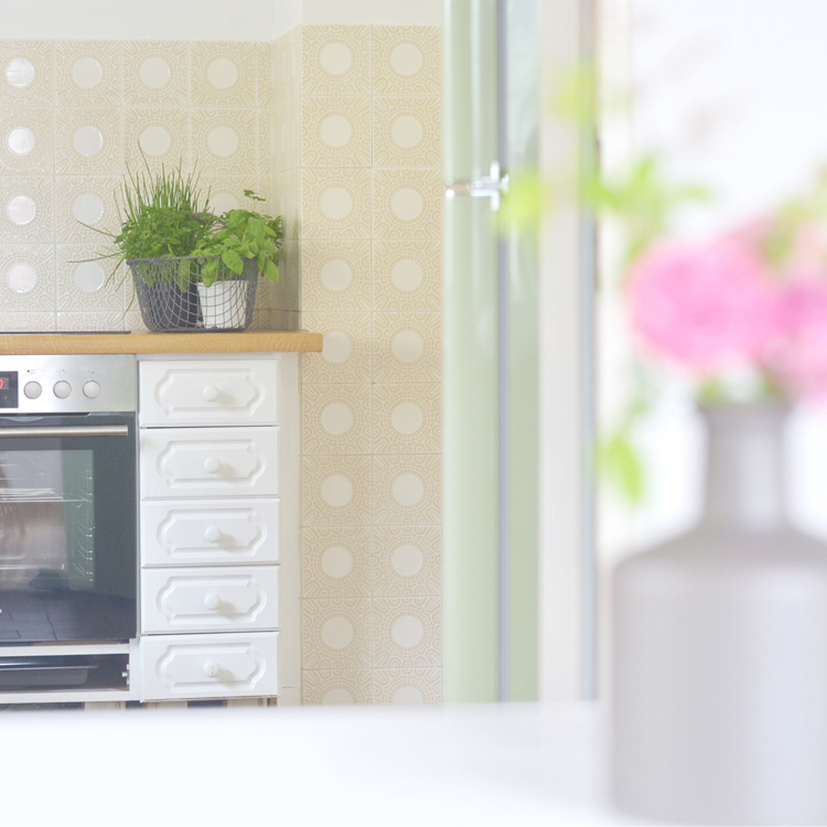 Alte Küche weiß streichen