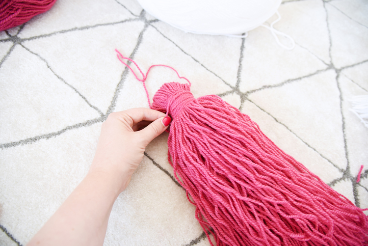 Wanddeko zum Selbermachen: Wall Hanging mit Wolle