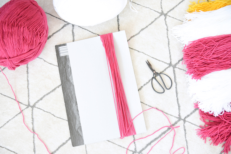 Wanddeko zum Selbermachen: Wall Hanging mit Wolle