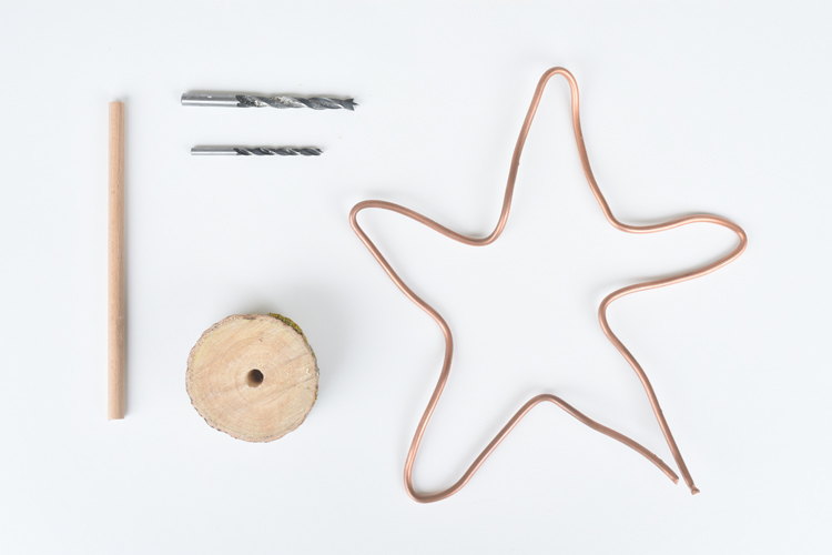 Kupferrohr DIY: Weihnachtlichen Stern aus Kupferrohr und Holz basteln