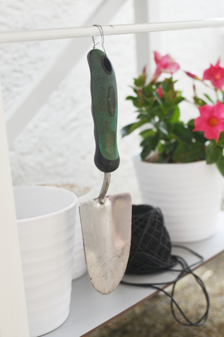 selbstgebauter-pflanztisch